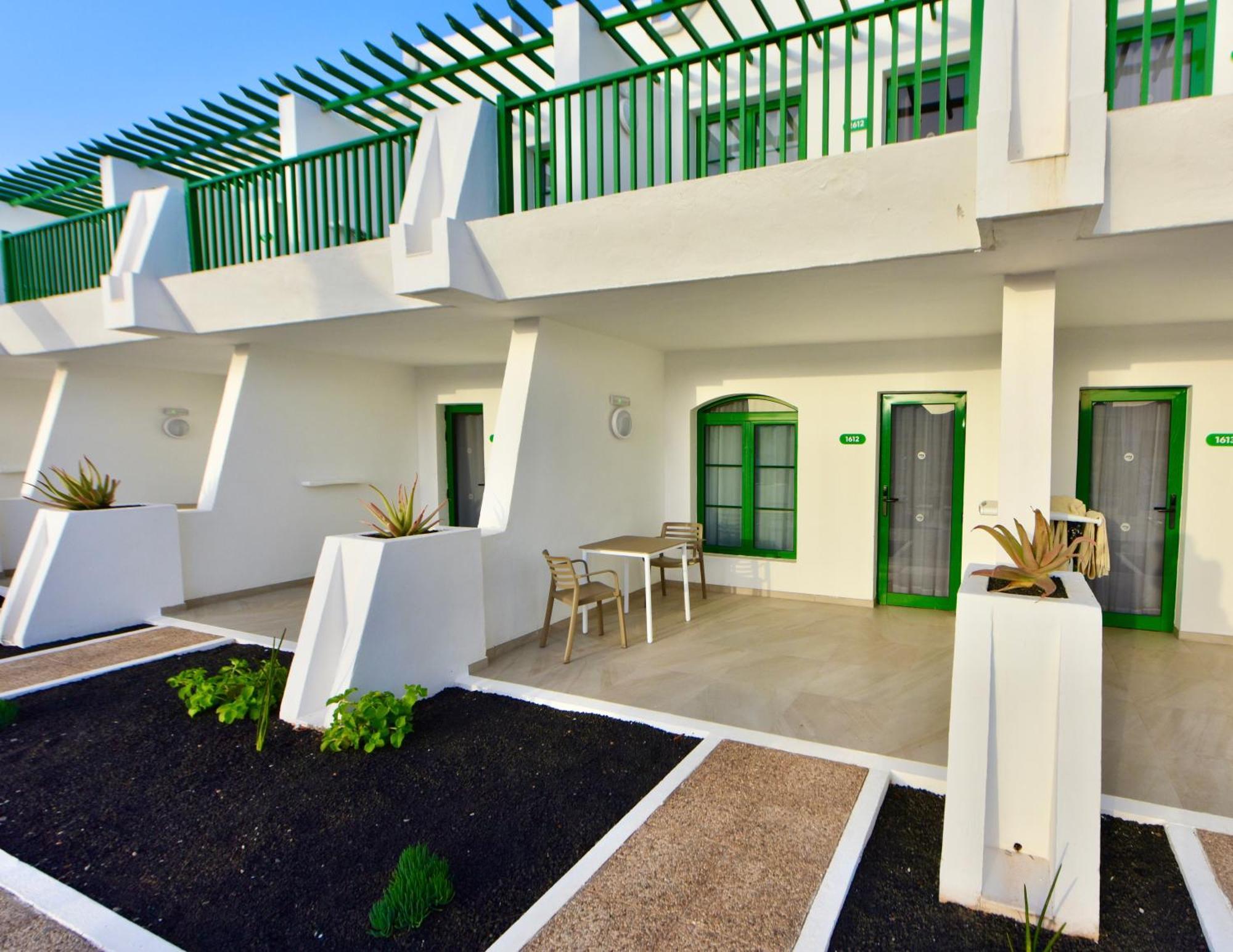 Hotel Mynd Yaiza 4*